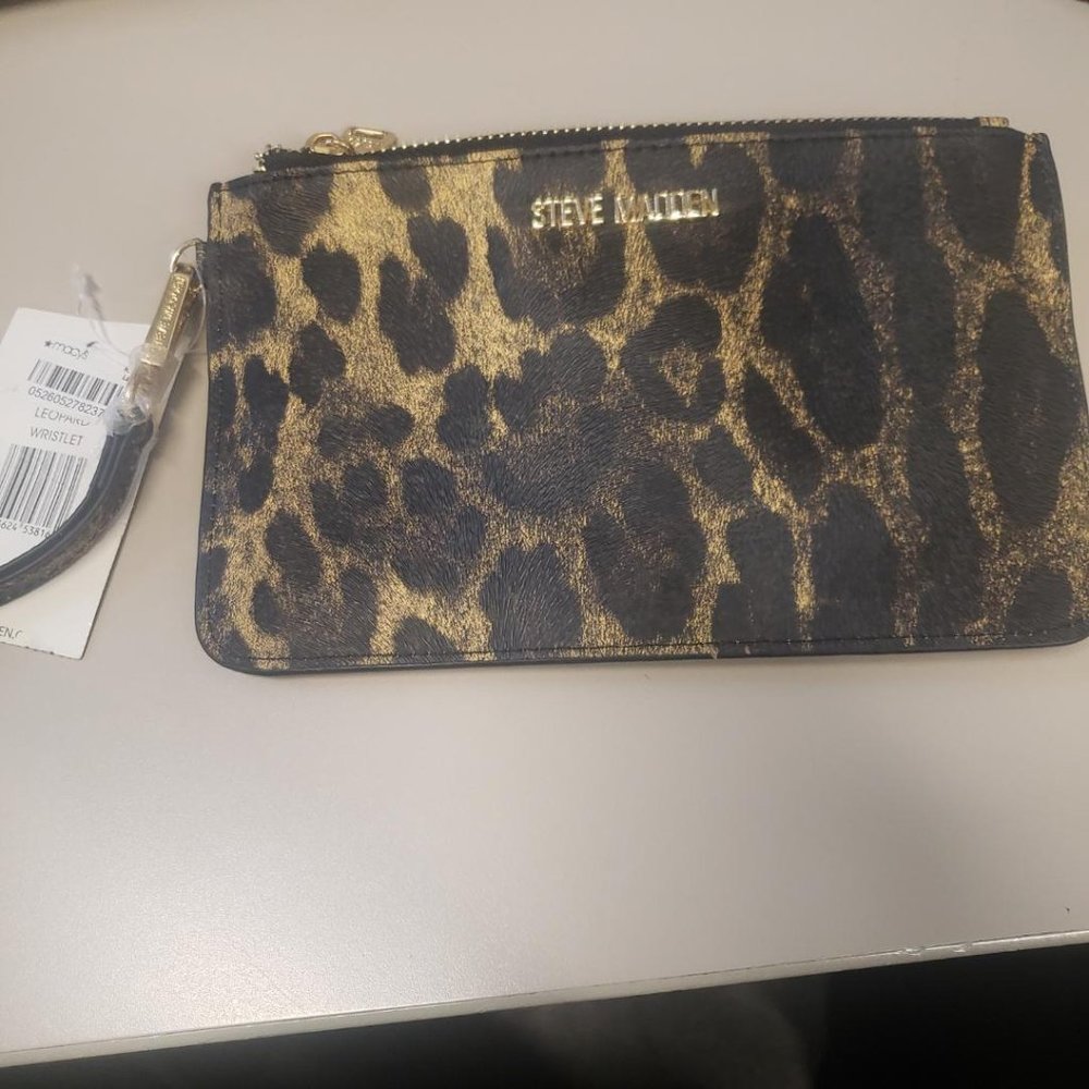 NWT:Steve Madden Credit Card Wristlet Leopard